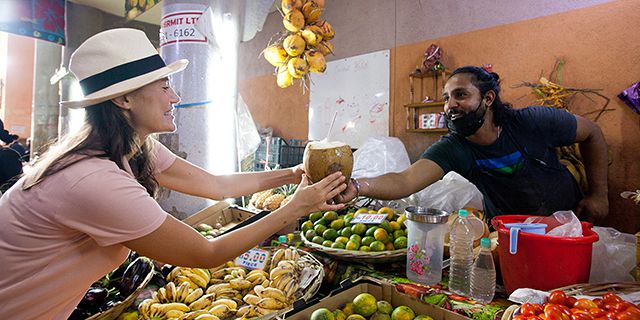 Street food tour sightseeing in port louis (13)